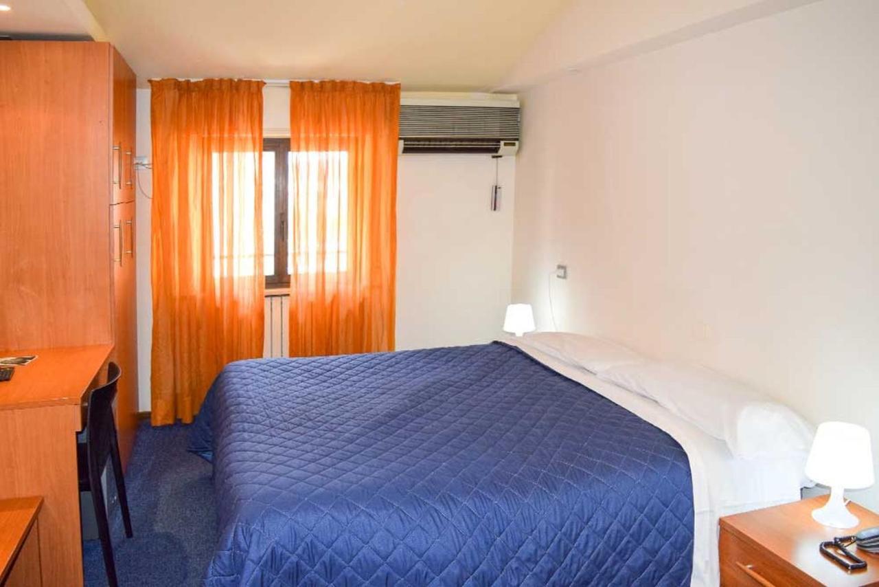Le Grazie Hotel Асизи Екстериор снимка
